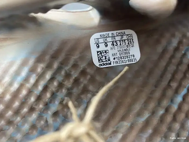 hype GY3969 Yeezy Adidas Runner Foam 0519